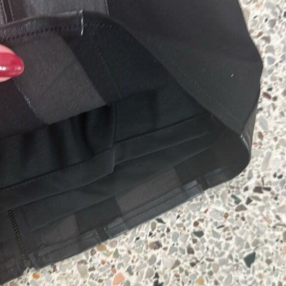 Helmut Lang black 100% lamb leather mini skirt 4 worn once - Picture 4 of 8